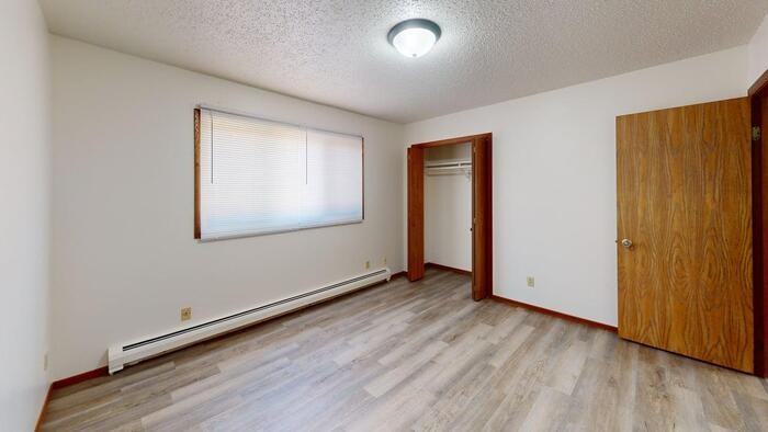 1100 Pleasant St #12 - Photo 6 of 13