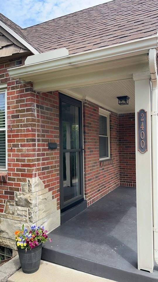 2400 Hillview Ave - Photo 5 of 42