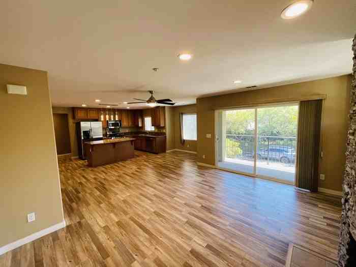 1351 Isabella Way - Photo 4 of 31