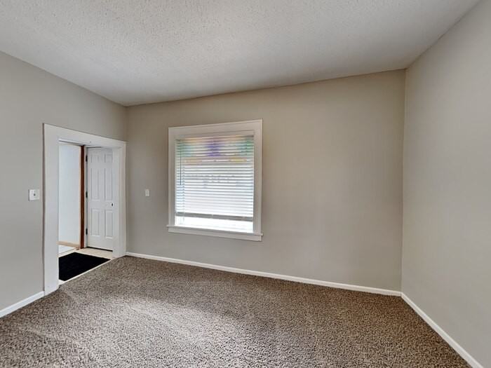 4748 W 125th St - Photo 2 of 21
