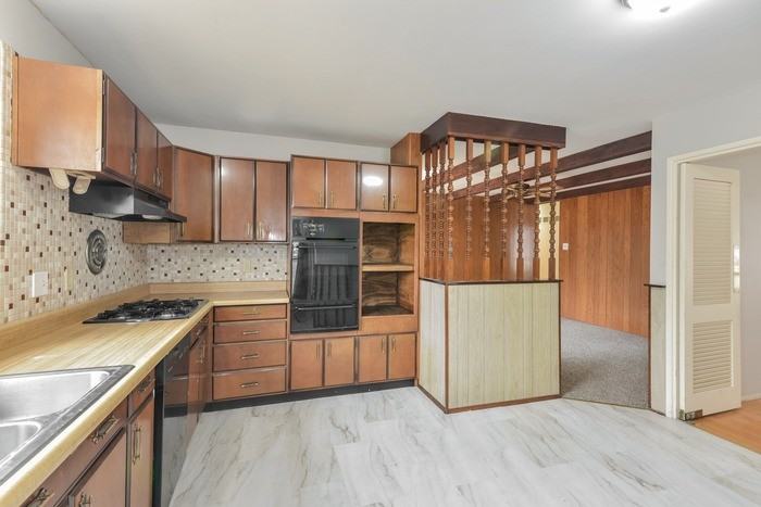 3 Cantabrian Ct - Photo 4 of 10