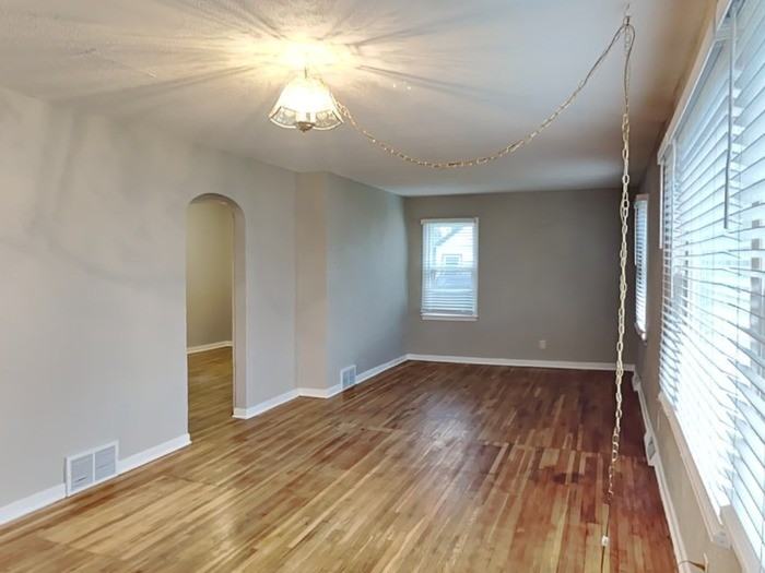 2090 Hillview Rd - Photo 5 of 19