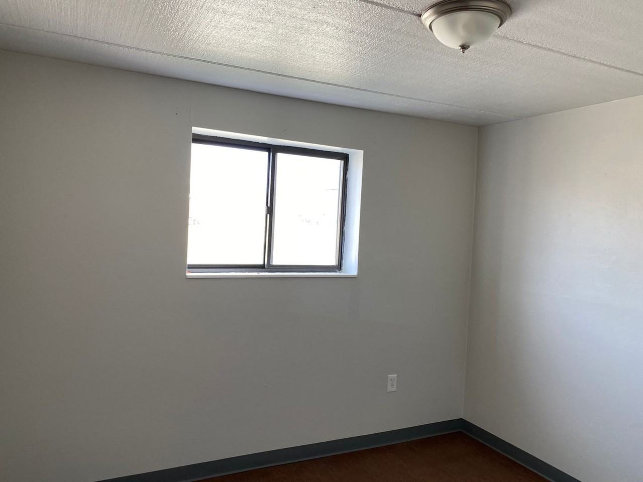 462 South Ave - Photo 4 of 13