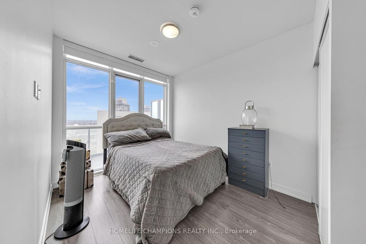 225 Village Green Square #PH08 - Photo 4 of 19