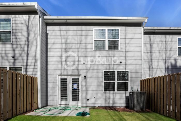 110 Rydal Way - Photo 7 of 16