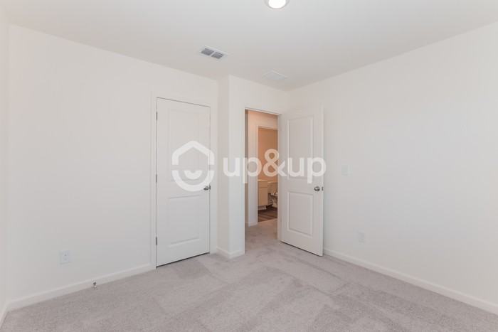 110 Rydal Way - Photo 5 of 16
