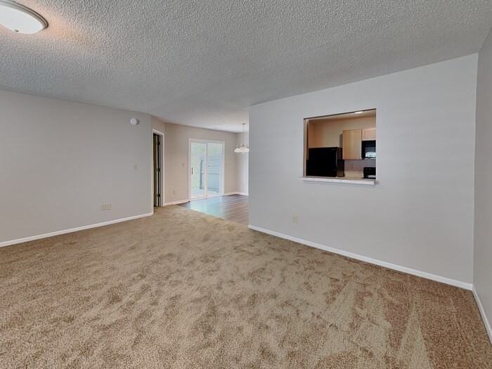 4440 Riverbrook Ln - Photo 5 of 21