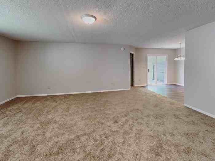 4440 Riverbrook Ln - Photo 6 of 21