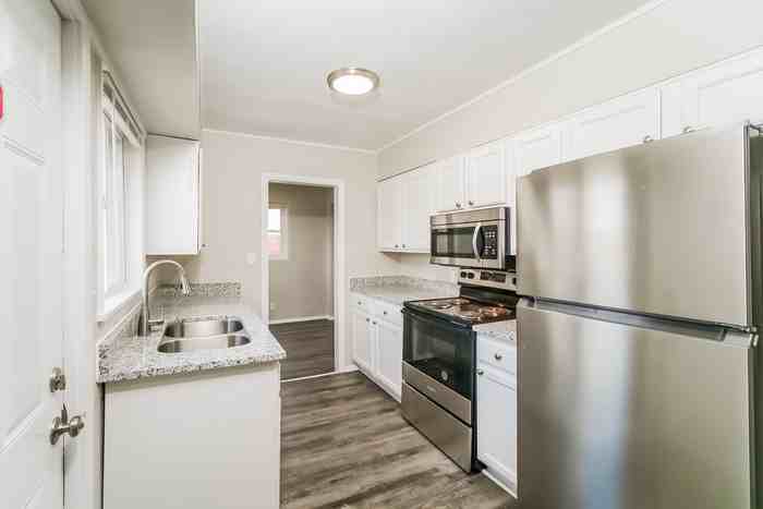4214 N Whittier Pl - Photo 6 of 11