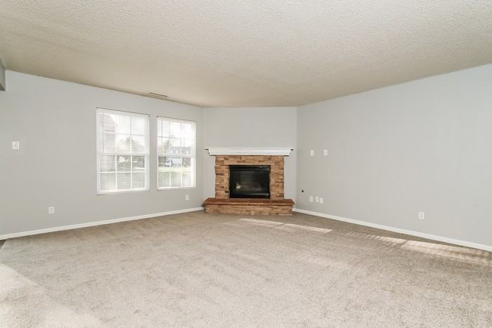 1710 Elijah Blue Dr - Photo 4 of 12