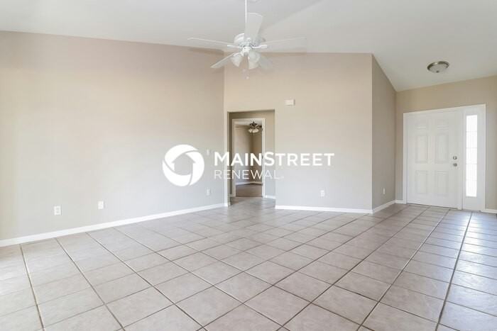 712 Se 11th Ave - Photo 3 of 16