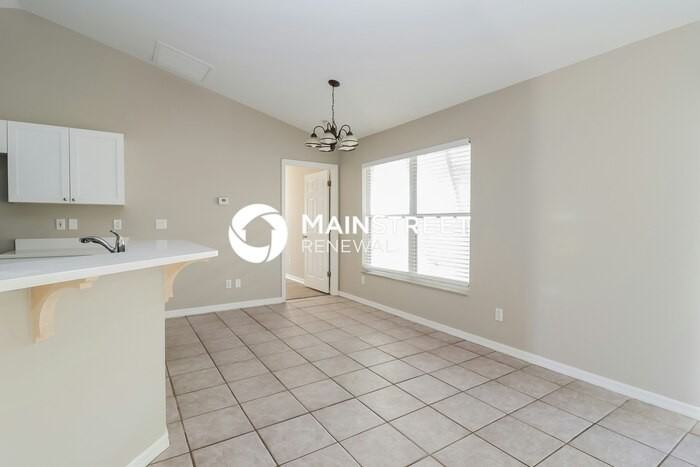 712 Se 11th Ave - Photo 6 of 16
