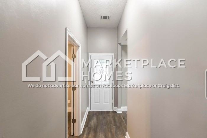 415 Covington Cv - Photo 2 of 29