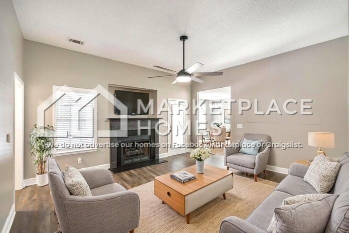 415 Covington Cv - Photo 3 of 29