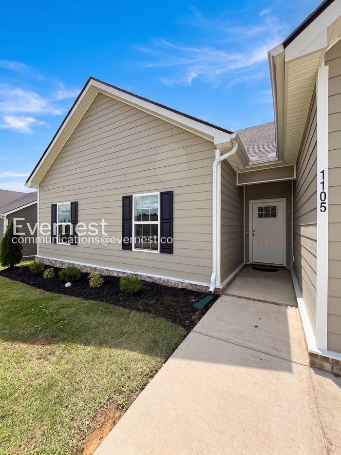 1105 Prospect Ct - Photo 4 of 34