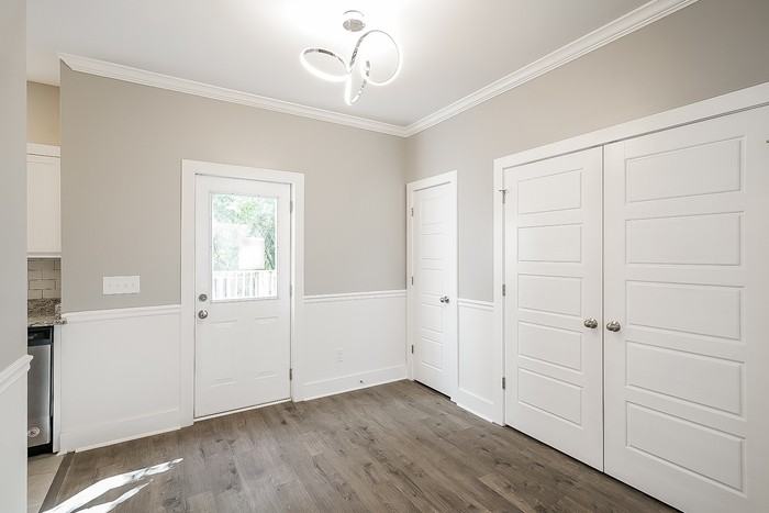 2320 Franco Rd - Photo 6 of 13
