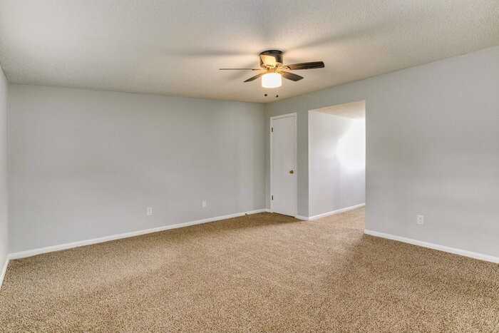 1025 Sable Dr #A - Photo 7 of 32