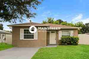 featured image of 2607 Lindell Ave