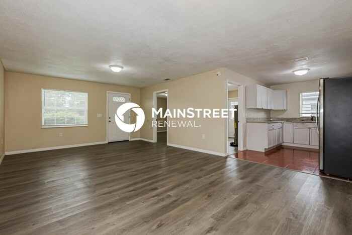 2607 Lindell Ave - Photo 5 of 15