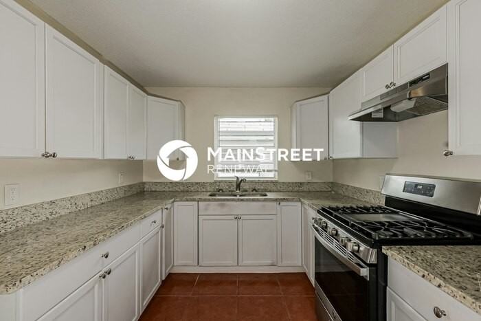 2607 Lindell Ave - Photo 6 of 15