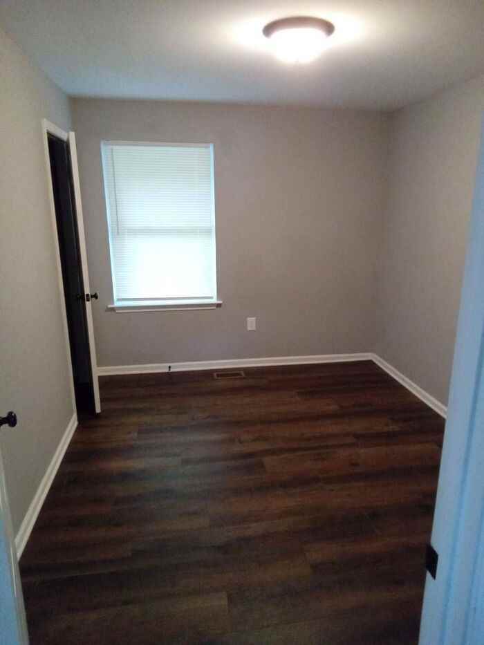 3338 Barfield Dr - Photo 7 of 17