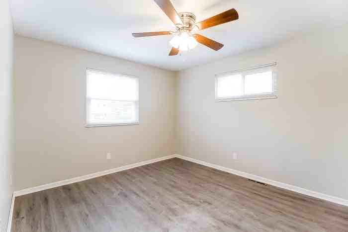 1692 Citadel Pl - Photo 5 of 9