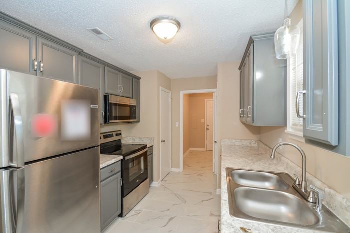 346 Woodale Dr - Photo 5 of 11