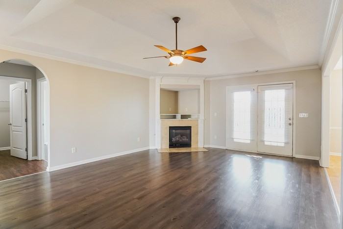 10124 Chandlers Xing - Photo 3 of 11