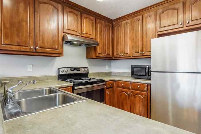10124 Chandlers Xing - Photo 4 of 11
