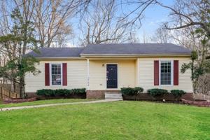 featured image of 2704 Knob Ct