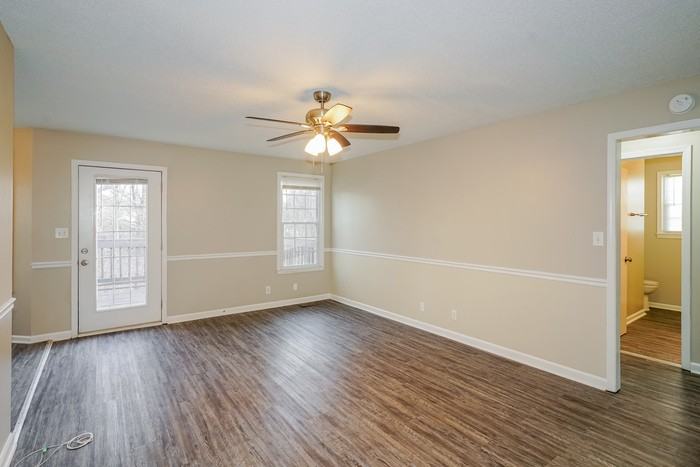 2704 Knob Ct - Photo 5 of 13