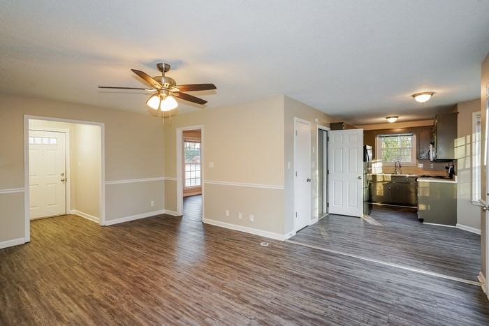 2704 Knob Ct - Photo 6 of 13