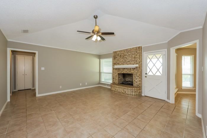 106 Pueblo Dr - Photo 5 of 20