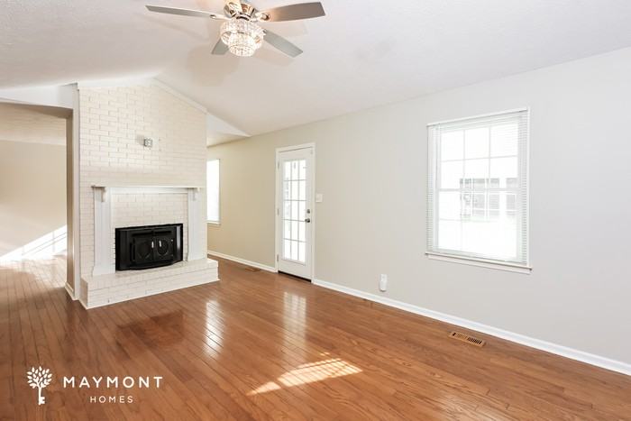 2989 Willowstone Dr - Photo 5 of 15