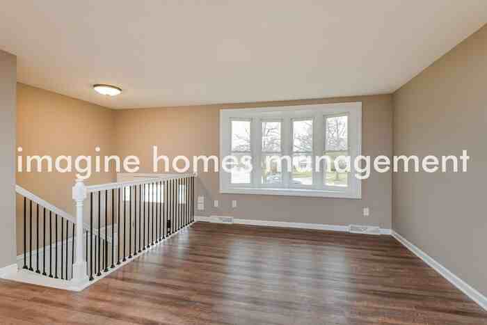 4741 James Rd - Photo 5 of 20