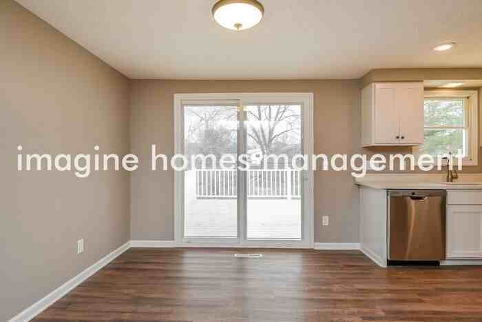 4741 James Rd - Photo 7 of 20