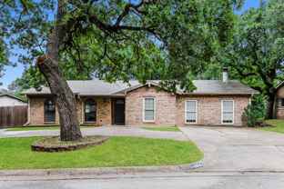 224 Ne Michael Dr - Photo 1 of 1