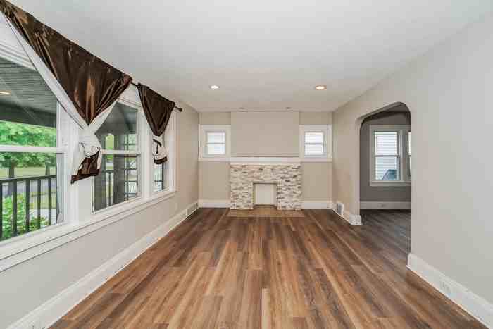 3412 Kildare Rd - Photo 2 of 15