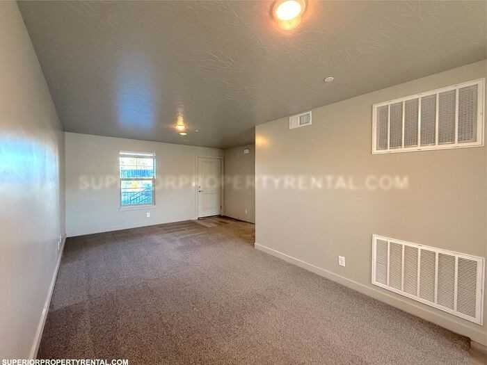 184 N Lone Rock Dr #B104 - Photo 4 of 24