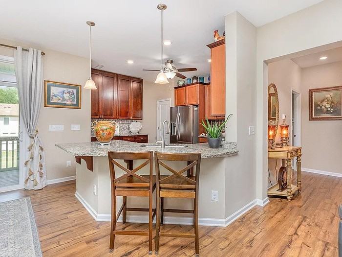 1205 Barnford Mill Rd - Photo 5 of 17