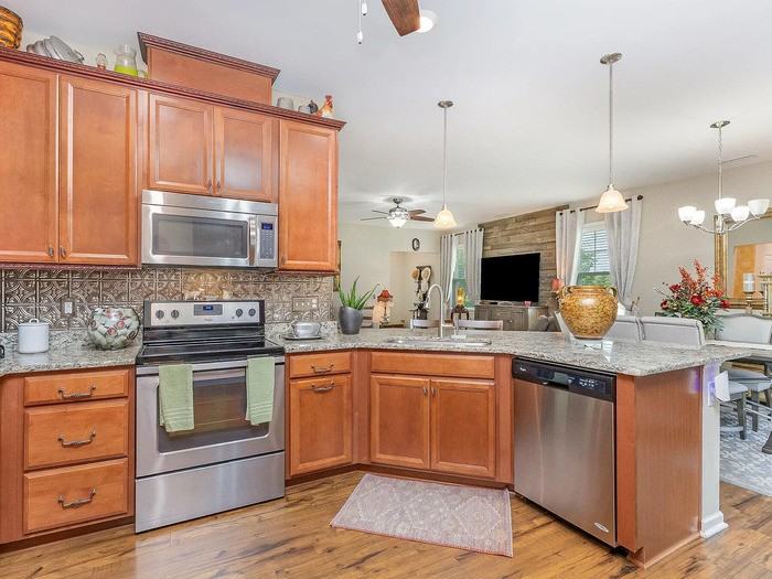 1205 Barnford Mill Rd - Photo 7 of 17
