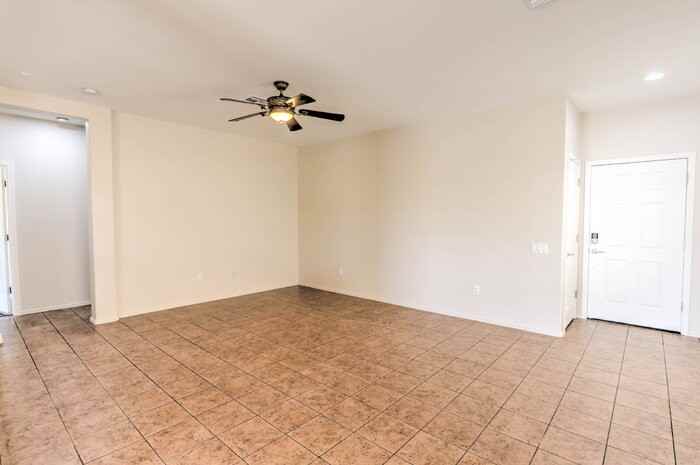 14441 S Avenida Castano - Photo 4 of 29