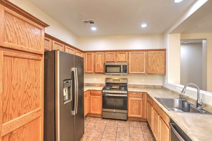14441 S Avenida Castano - Photo 6 of 29