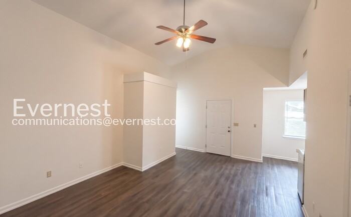 8857 Millard Lee Ln - Photo 3 of 19