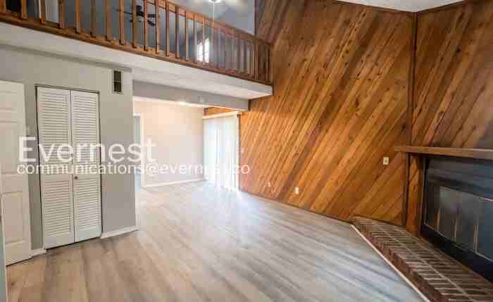 3380 Shadowlawn Dr #2 - Photo 4 of 18