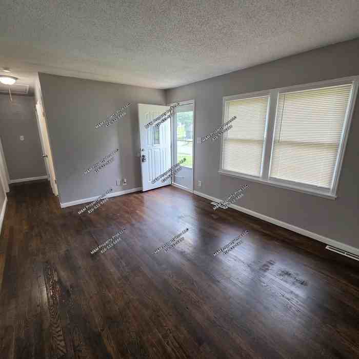 811 N 82nd St - Photo 7 of 25