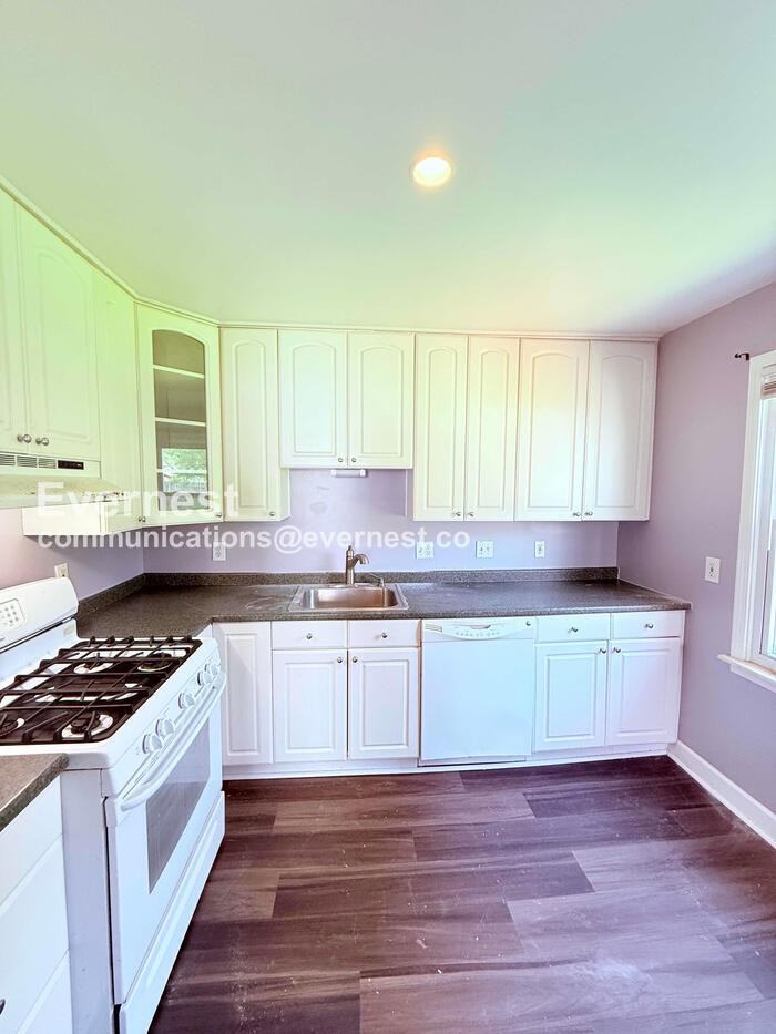25107 Rosenbusch Blvd - Photo 5 of 26
