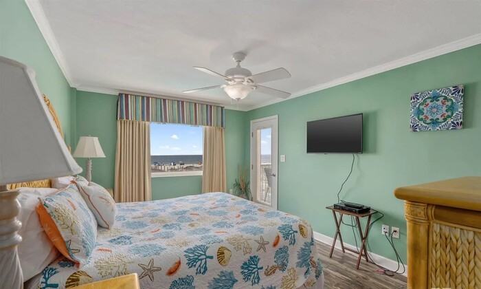 615 W Beach Blvd #615 - Photo 6 of 10