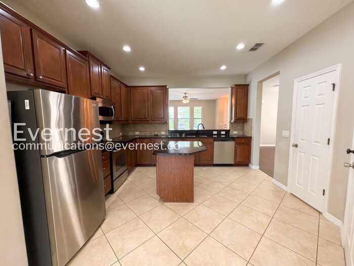 298 Spruce Pine Rd - Photo 4 of 29