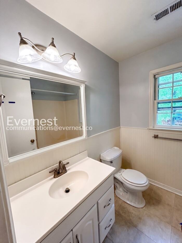 2612 Tracewood Cir - Photo 5 of 14